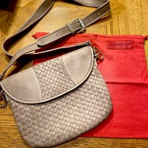 Brand New, Never Used:  Robert Zur grey leather cross body!